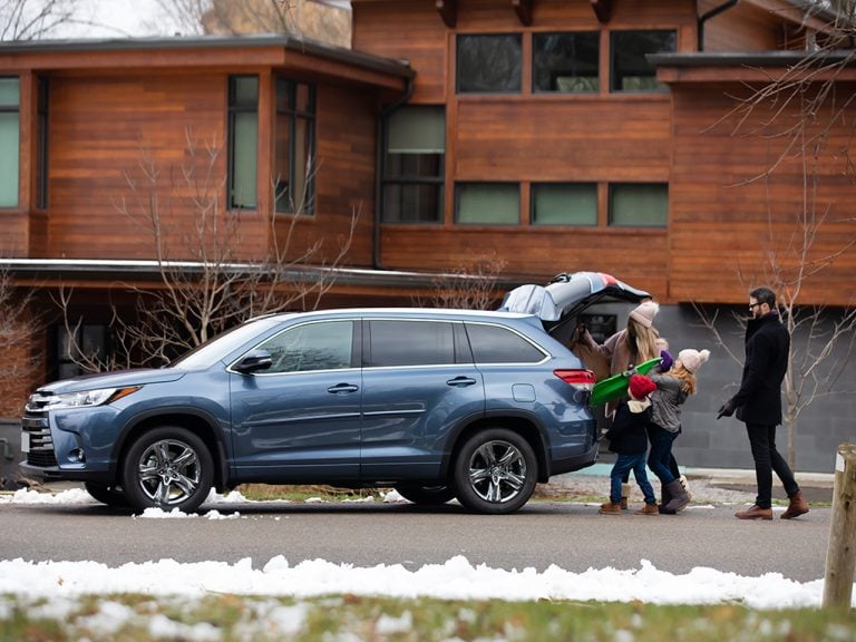 A family getting into the best hybrid suv in canada