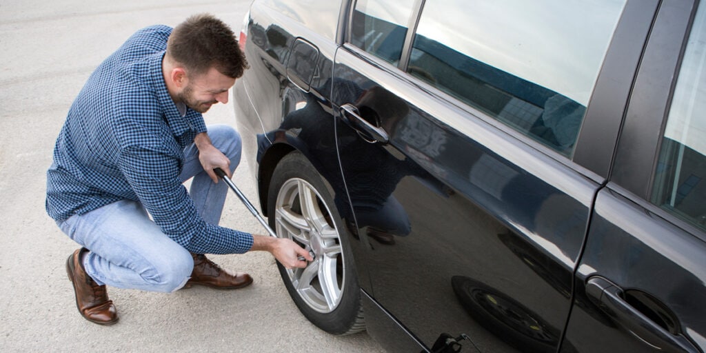 roadside assistance winnipeg