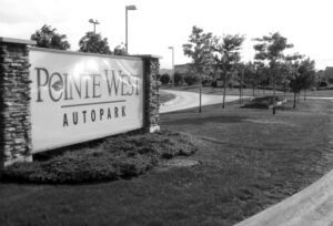 Pointe West Autopark 1999